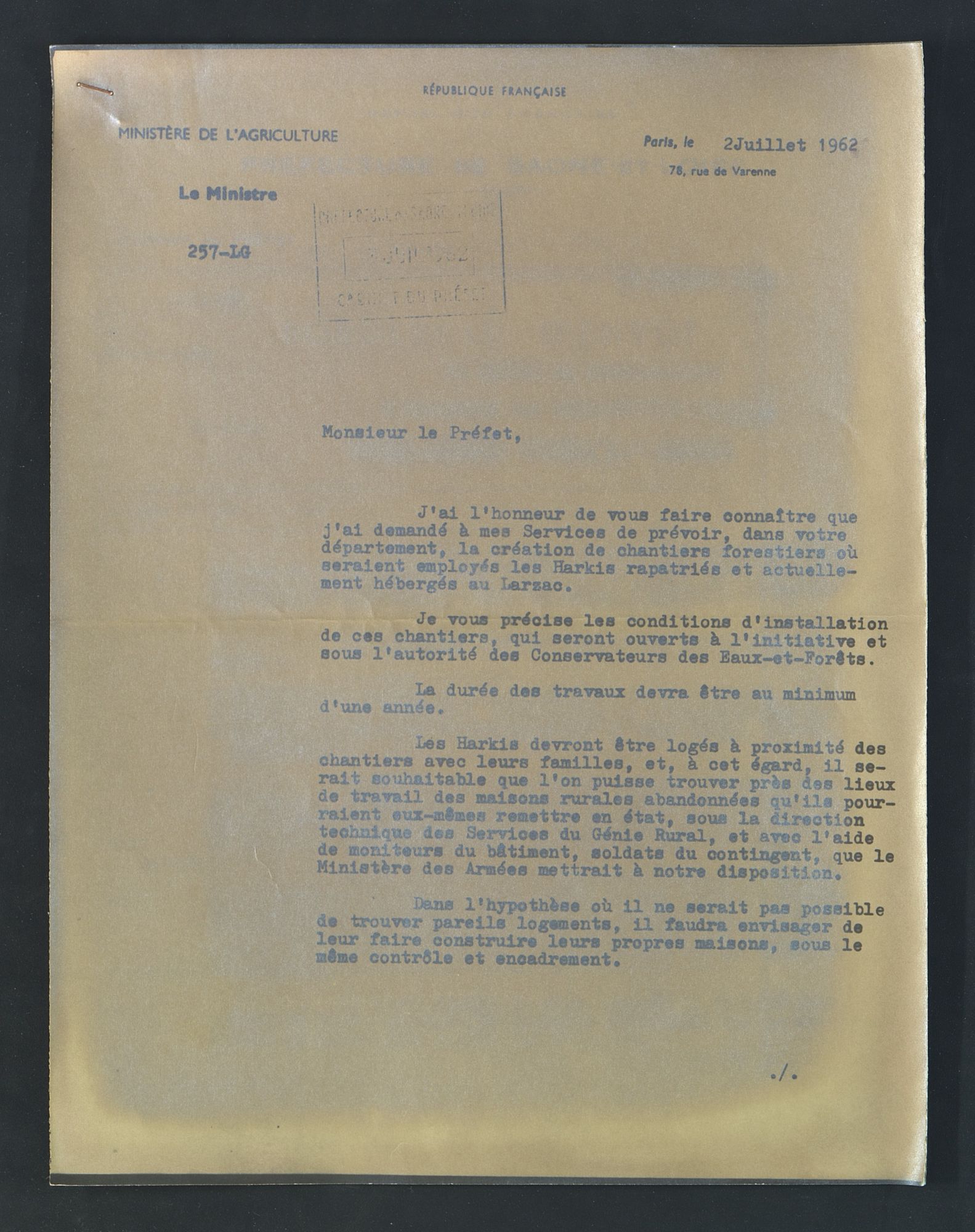 La création des hameaux et l’implantation d’un hameau à Roussillon-en-Morvan